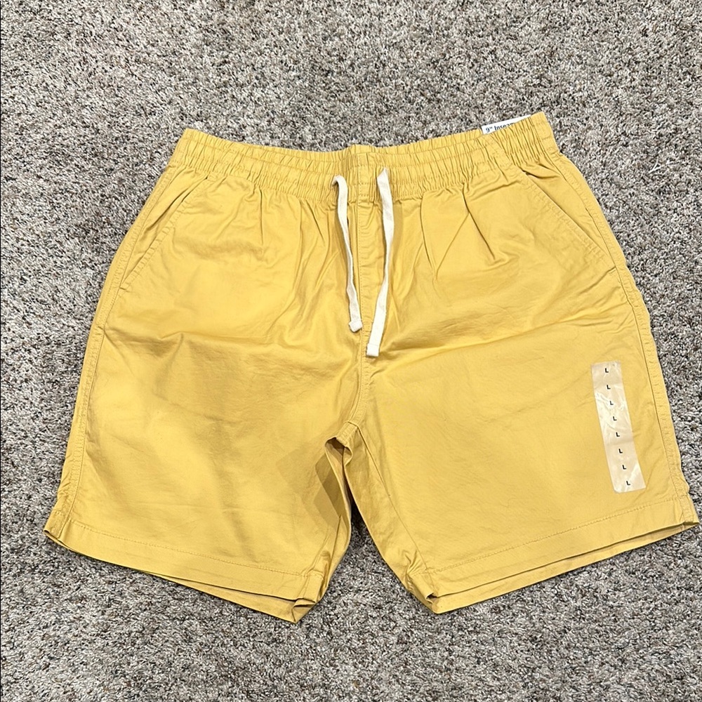 Old Navy Yellow Casual Shorts NWT